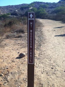 The trailmarker for the hike.